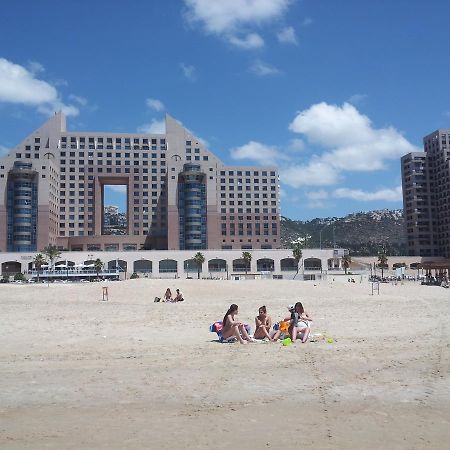 Haifa Beach Apartment Экстерьер фото